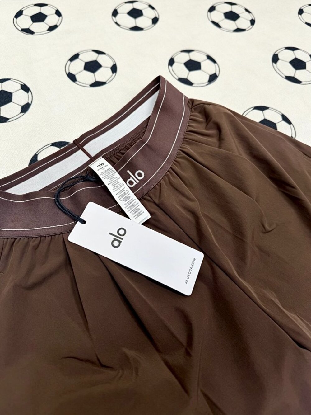 NWT🤎💖Alo Yoga Espresso Brown Suit Up Trousers (Regular 30” Inseam) - Picture 4 of 6